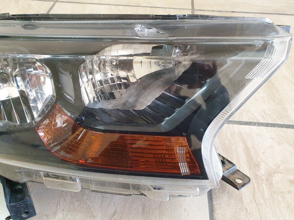 Ford Ranger T6 T7 Right Headlight