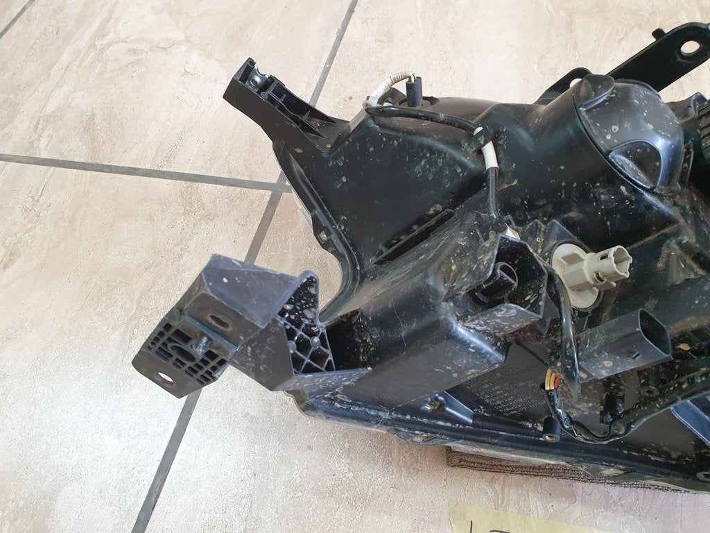 Ford Ranger T6 T7 Right Headlight