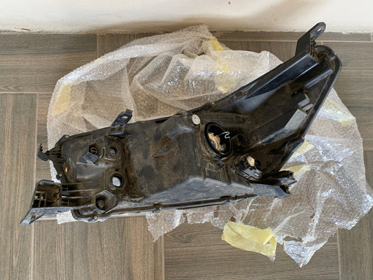 Toyota Hilux GD6, 2016, 2017, 2018, 2019, 2020, 2021 Right Headlight