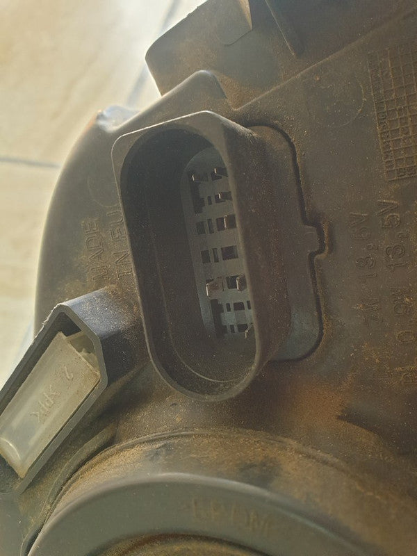 Ford Kuga 2 Left Headlight