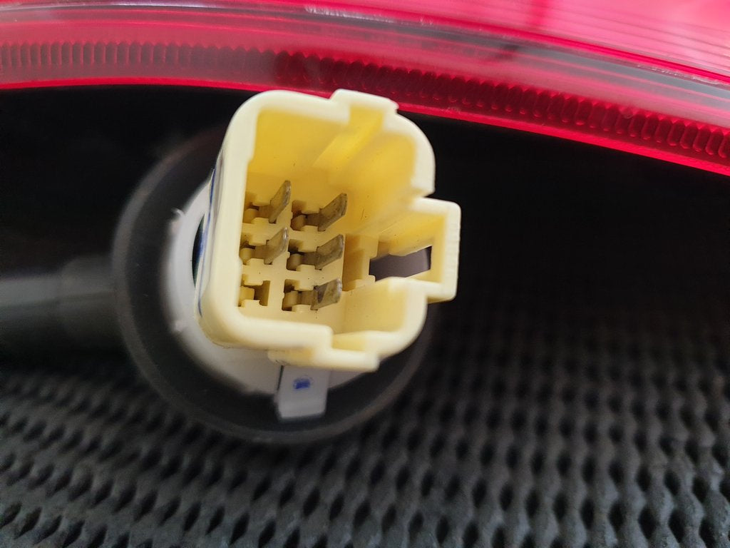 Suzuki Swift 3 Right Taillight