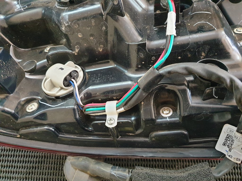 Suzuki Swift 3 Right Taillight
