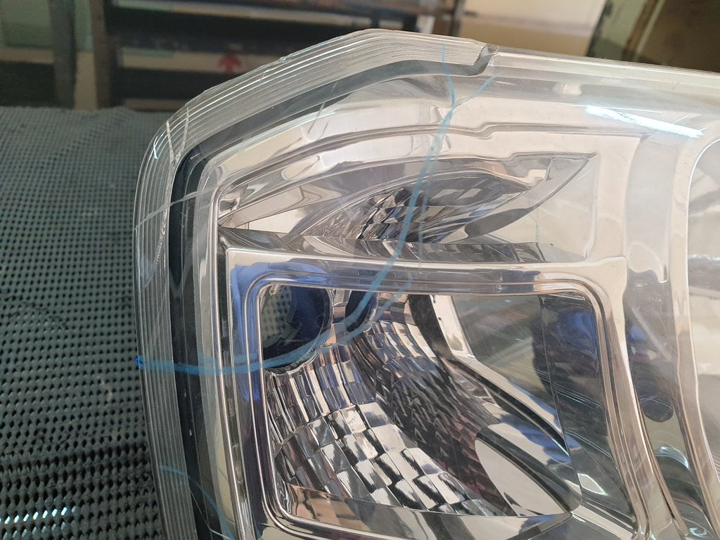 Nissan NP200 Right Headlight
