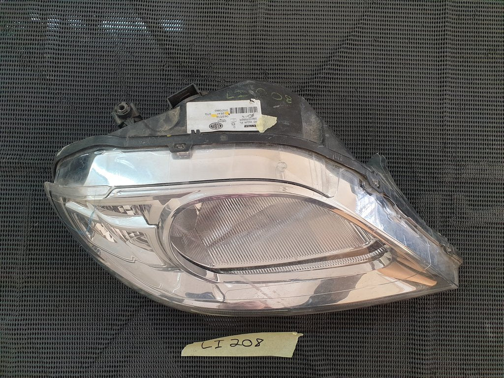 Nissan NP200 Right Headlight