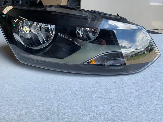 Volkswagen Polo Right Headlight