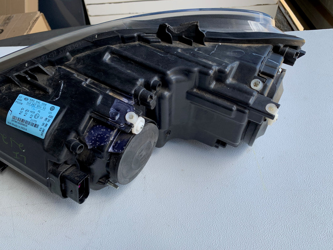 Volkswagen Polo Right Headlight
