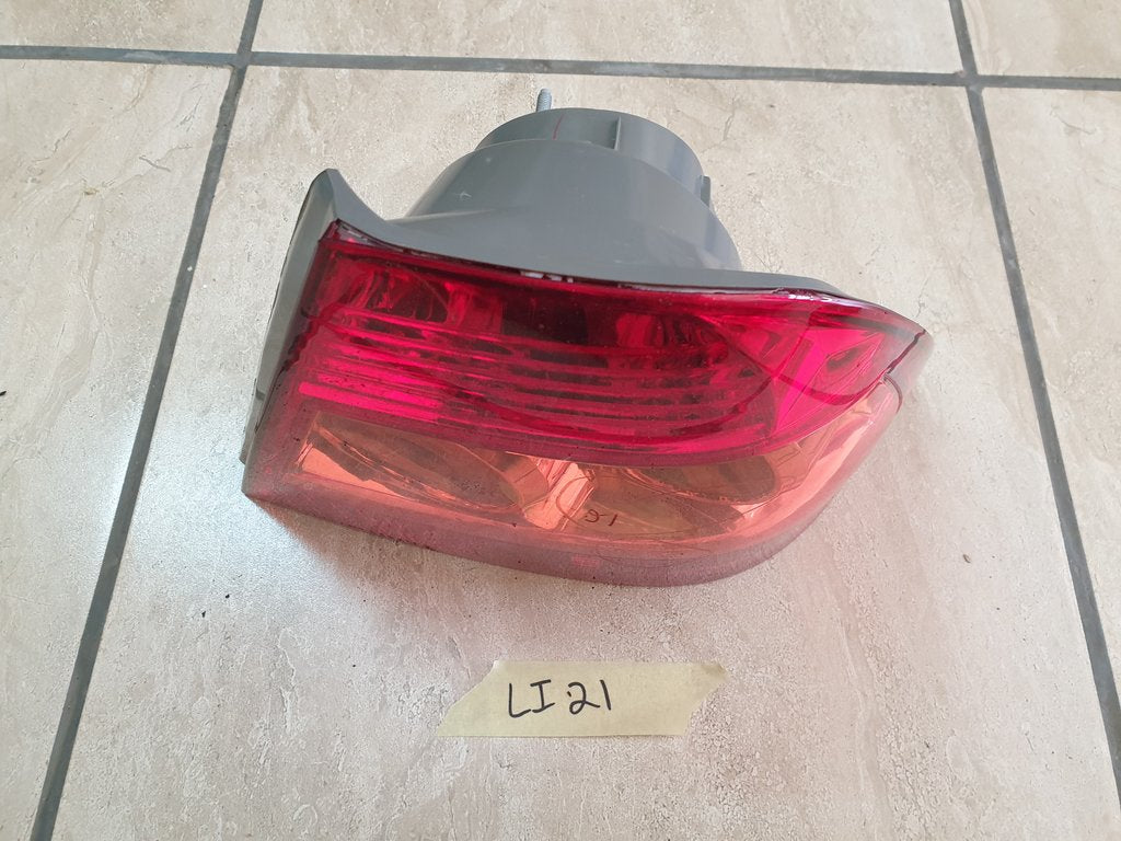 Toyota Corolla Right Taillight