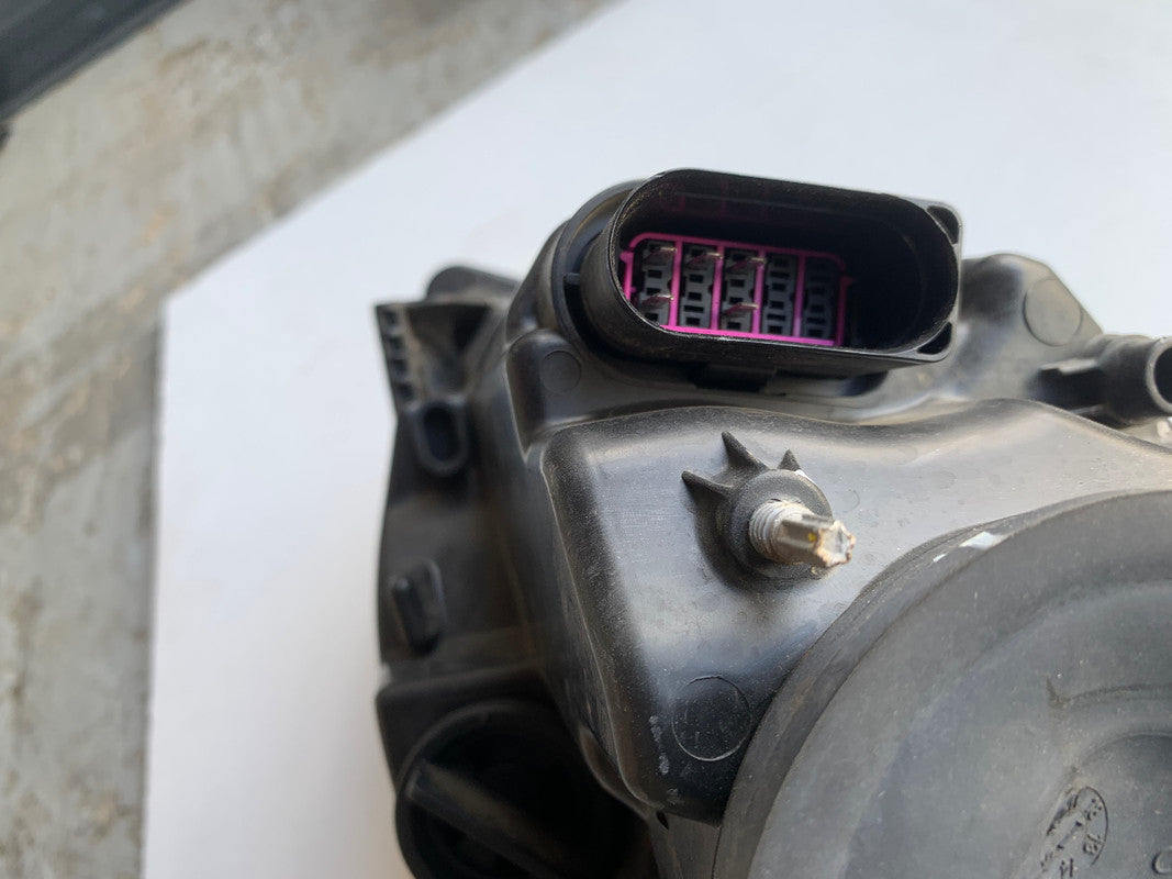 Volkswagen Polo 6 2013, VW, Headlight Right Headlight