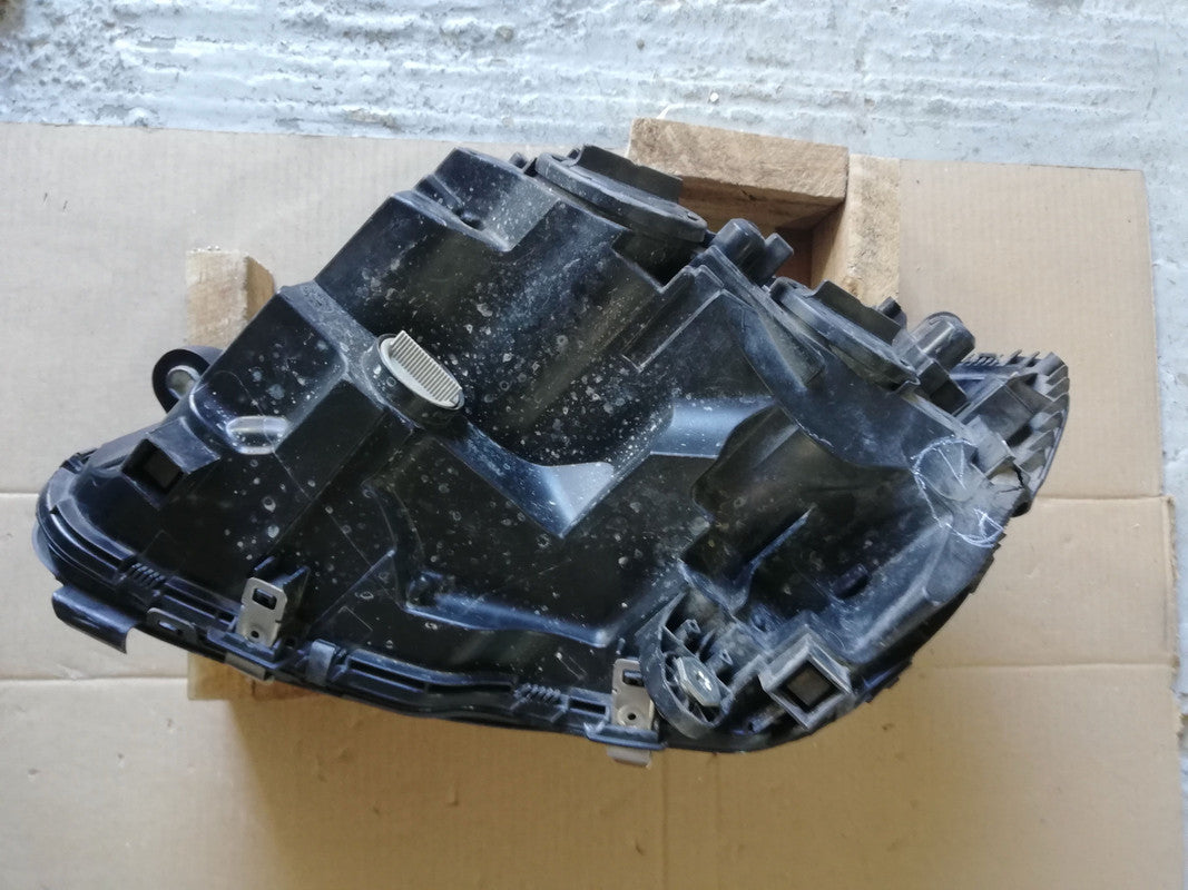 Mercedes-Benz C-Class W205 Right Headlight