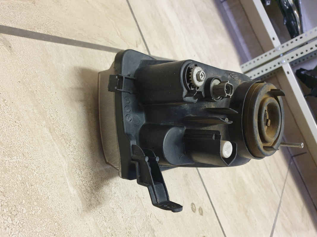 Toyota Tazz 2001 Right Headlight