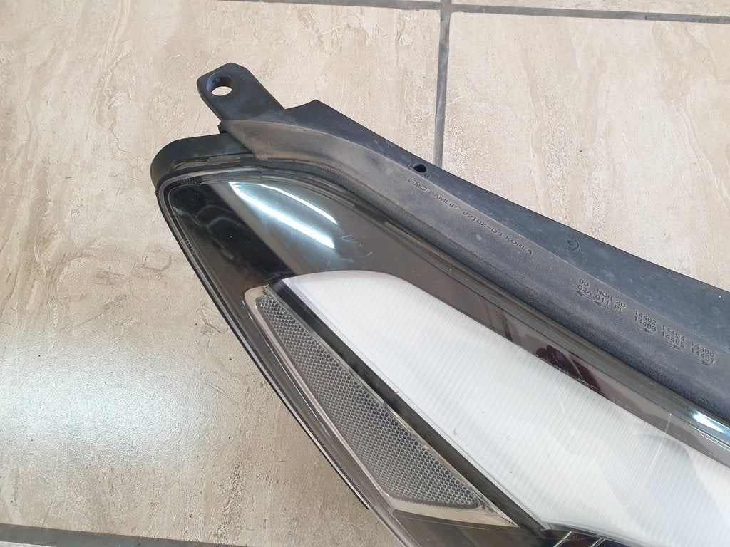 Hyundai Tucson 2016, 2017, 2018 Right Headlight