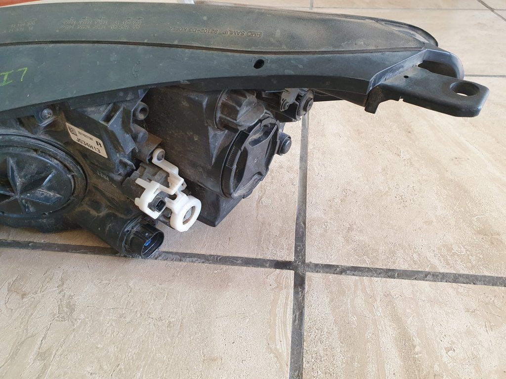 Hyundai Tucson 2016, 2017, 2018 Right Headlight