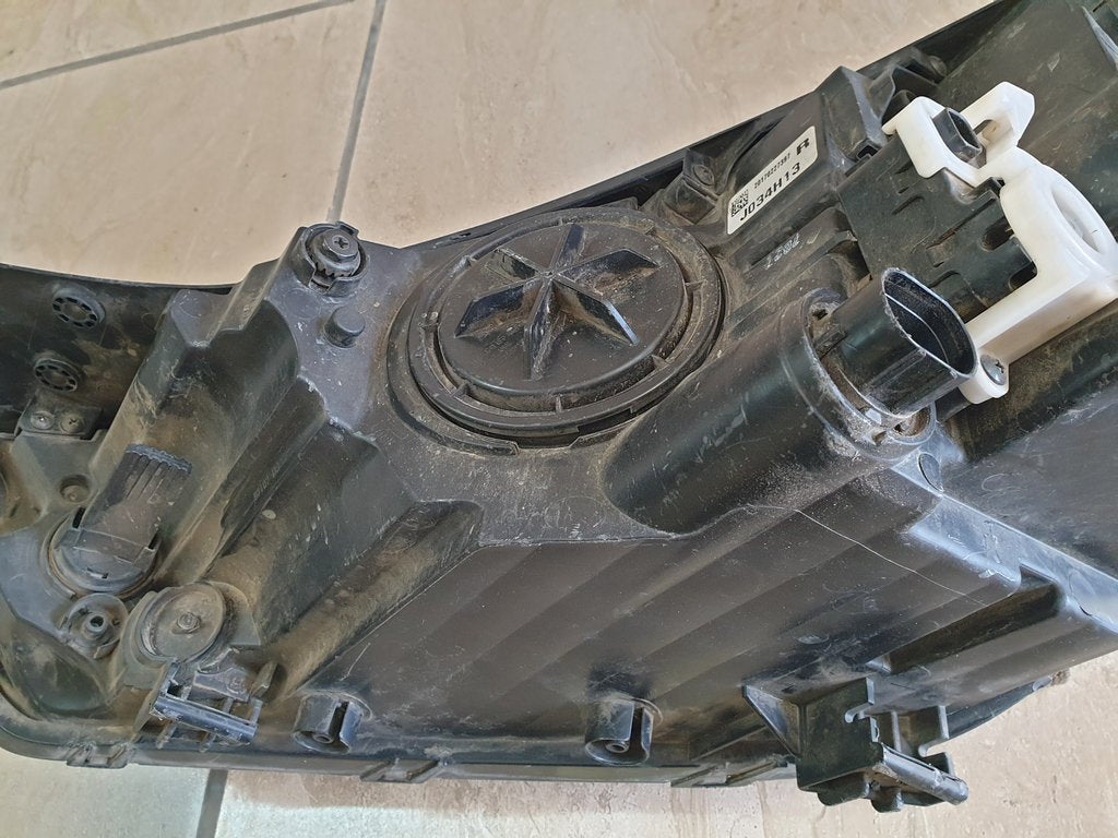 Hyundai Tucson 2016, 2017, 2018 Right Headlight