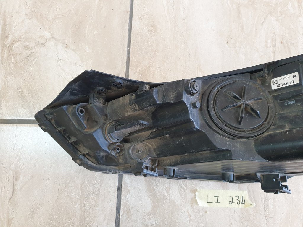 Hyundai Tucson 2016, 2017, 2018 Right Headlight