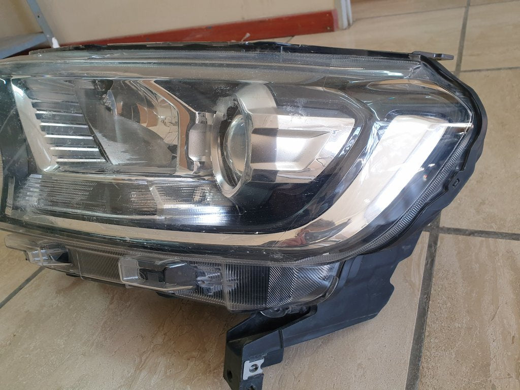 Ford Ranger Everest 2015, 2016, 2017, 2018, 2019 Left Headlight