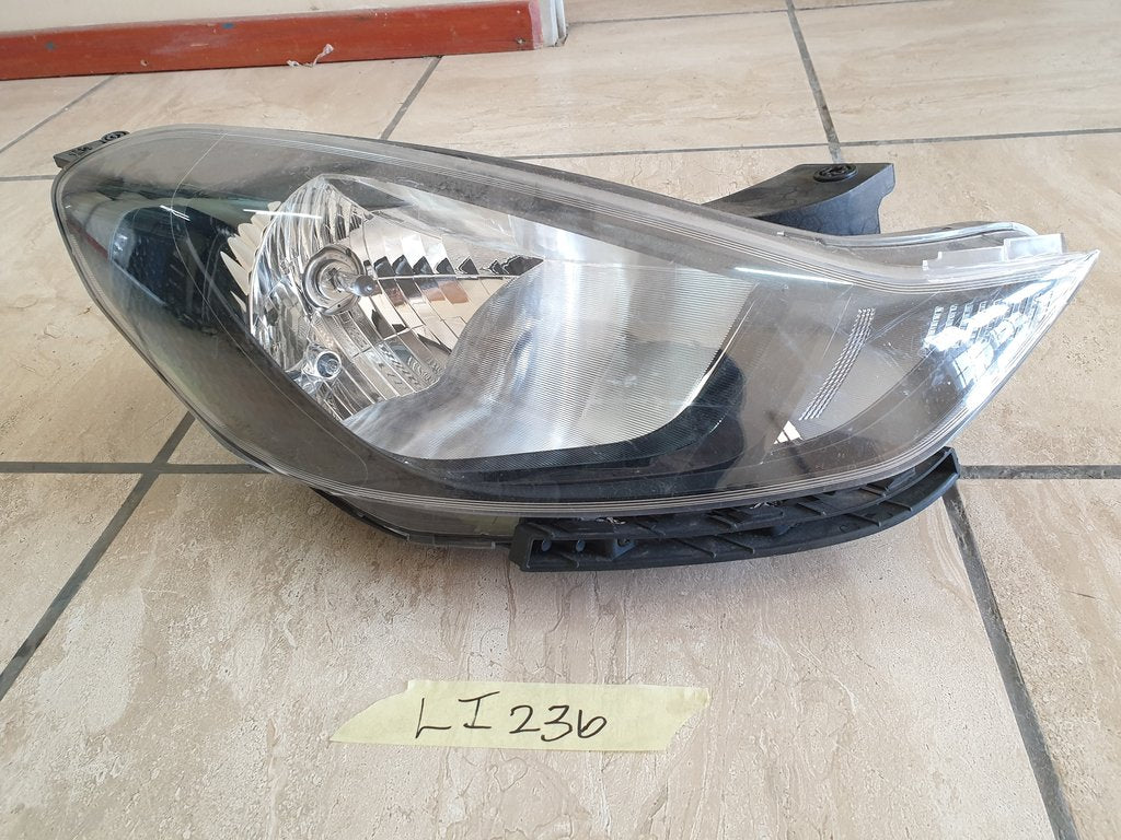 Hyundai I20 Right Headlight