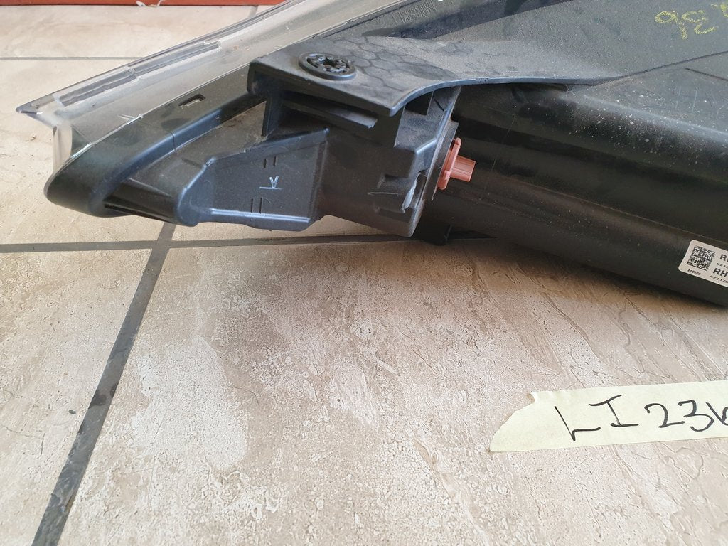 Hyundai I20 Right Headlight