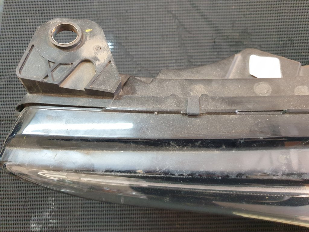 Alfa Romeo Stelvio Left Headlight