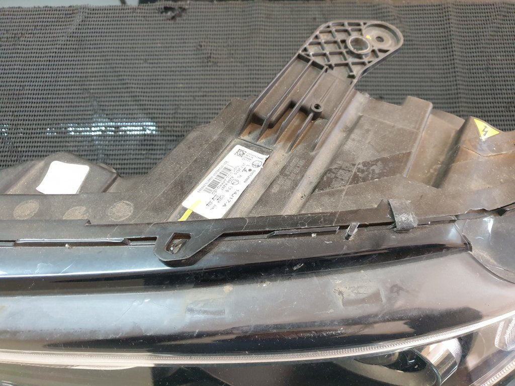 Alfa Romeo Stelvio Left Headlight