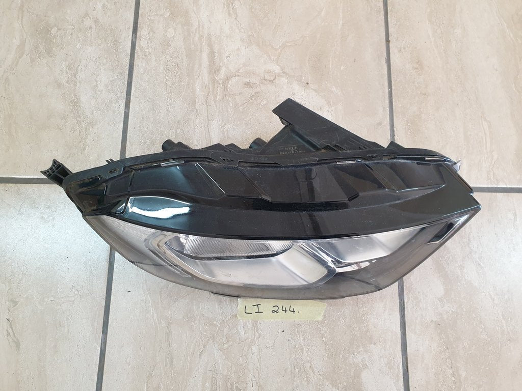Ford Ecosport Right Headlight
