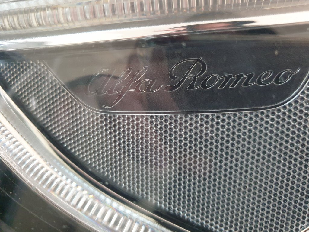 Alfa Romeo Stelvio Right Headlight