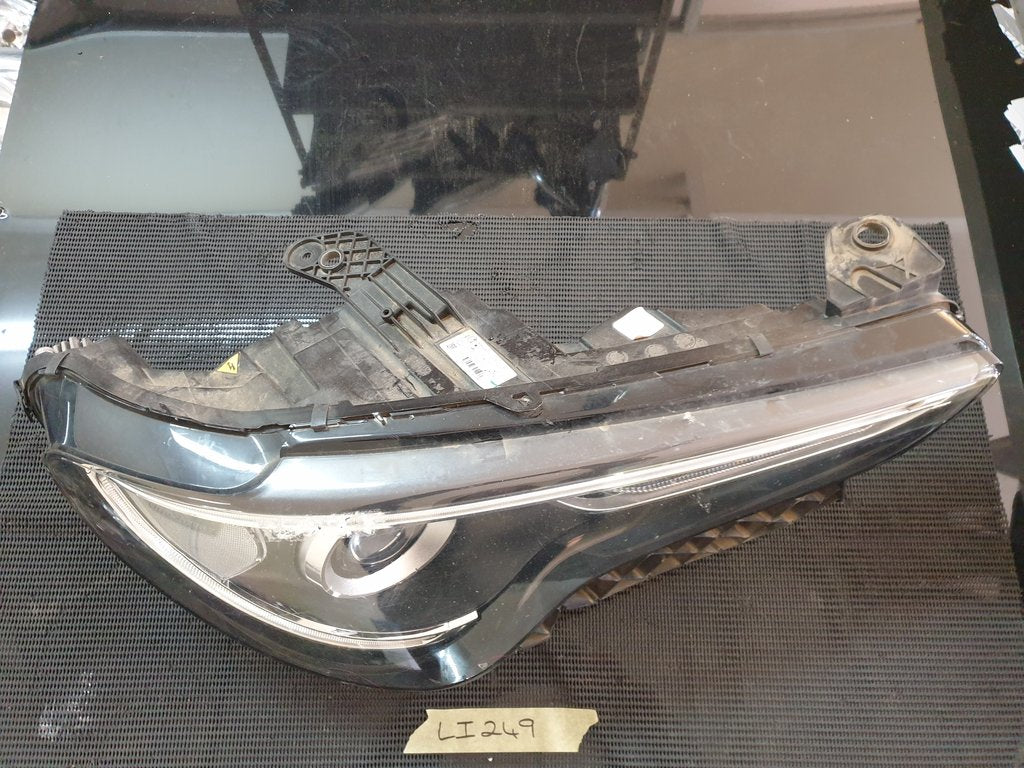 Alfa Romeo Stelvio Right Headlight