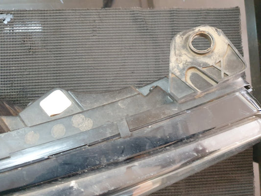 Alfa Romeo Stelvio Right Headlight