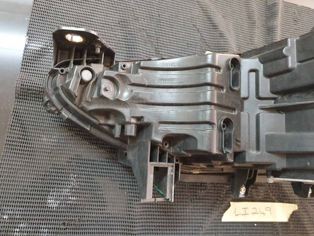 Alfa Romeo Stelvio Right Headlight