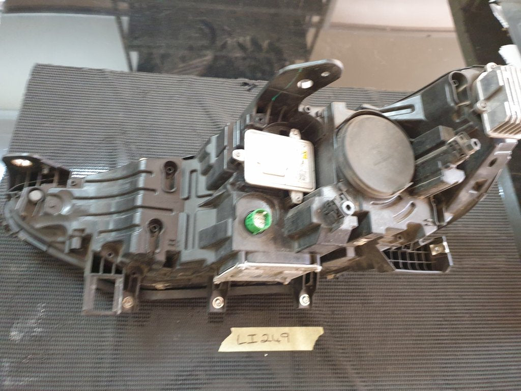Alfa Romeo Stelvio Right Headlight
