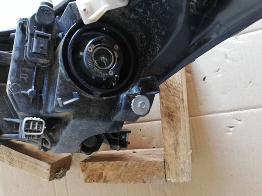 Toyota C-HR 2018 Right Headlight