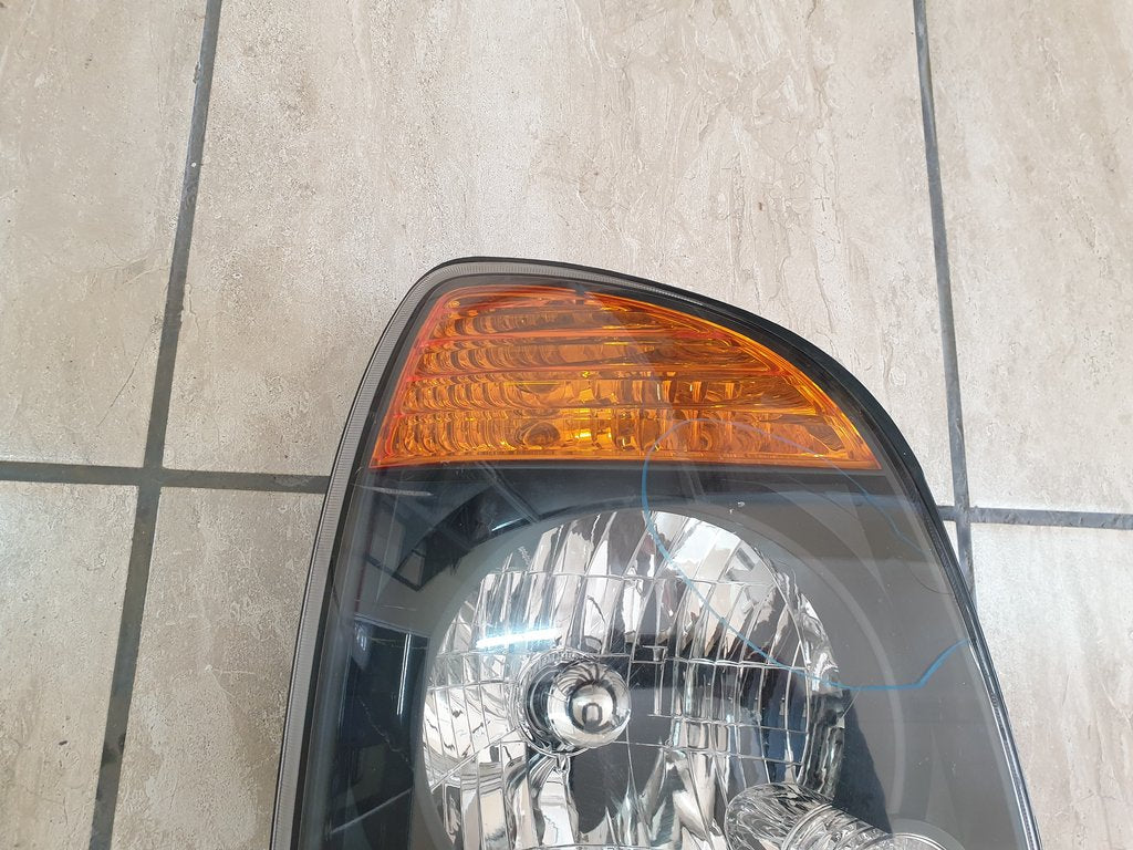 Hyundai H100 Right Headlight