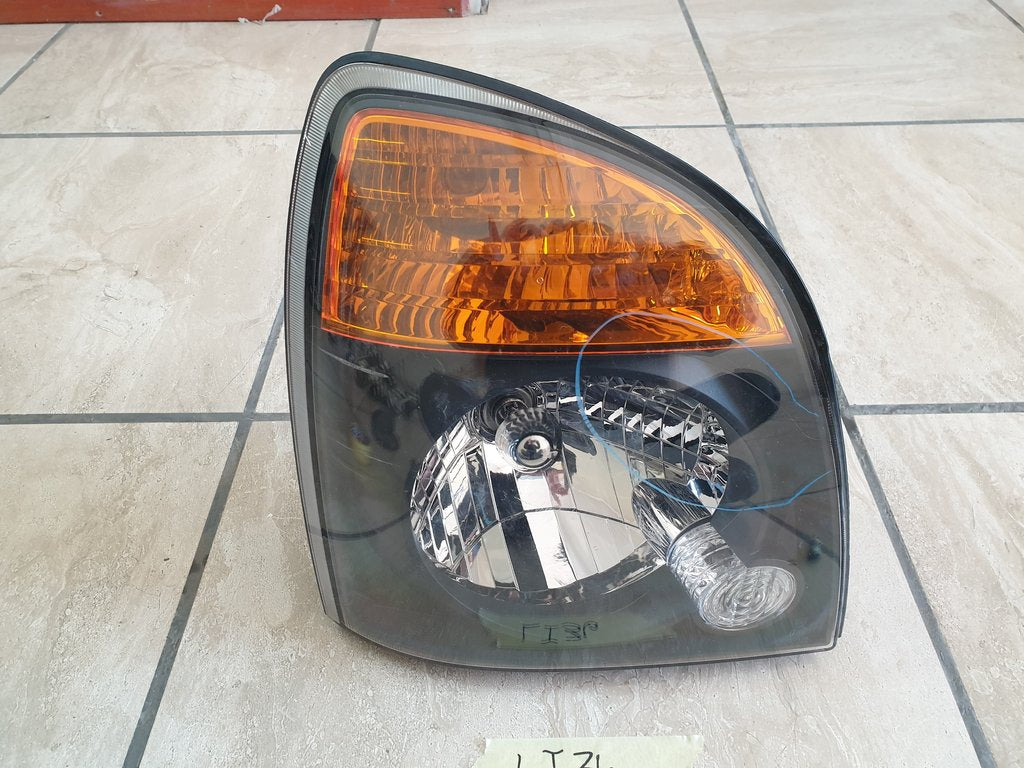 Hyundai H100 Right Headlight