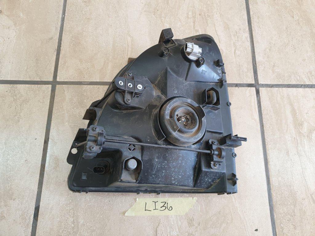 Hyundai H100 Right Headlight
