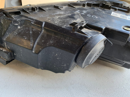 Volkswagen Polo Right Headlight