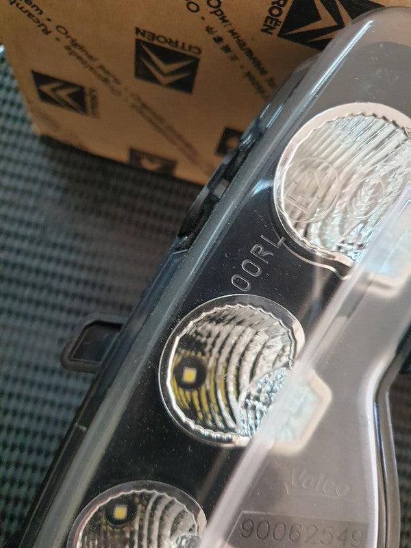 Citroen DS3 Right Front Day Time Running Light