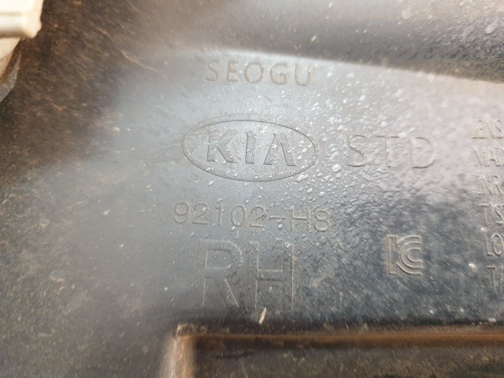 KIA Rio IV Right Headlight