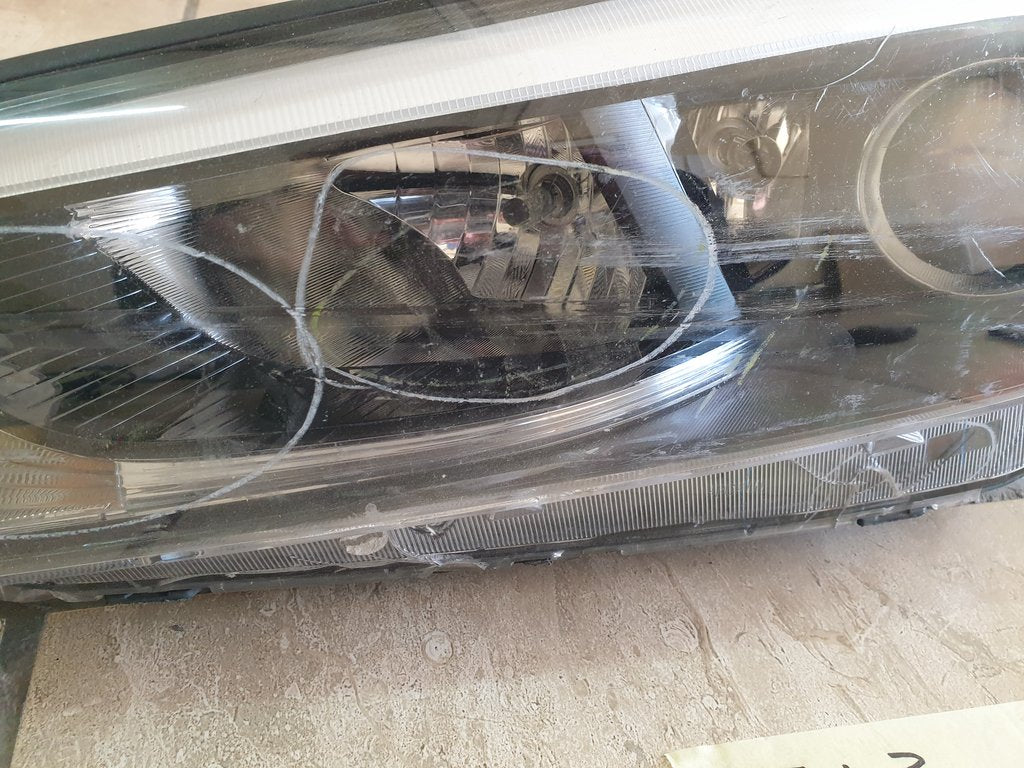 Hyundai Tucson 2016, 2017, 2018 Left Headlight