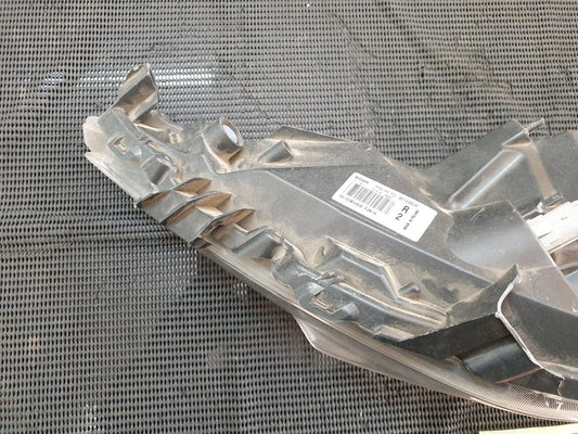 Nissan Juke Right Headlight