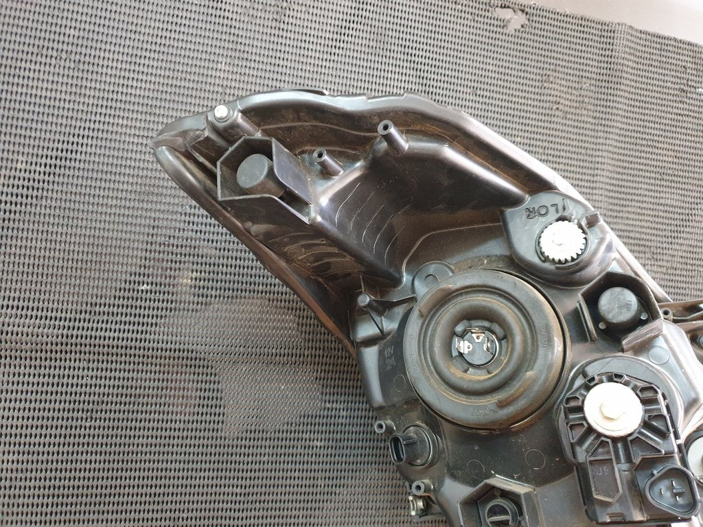 Toyota Starlet Suzuki Baleno Left Headlight