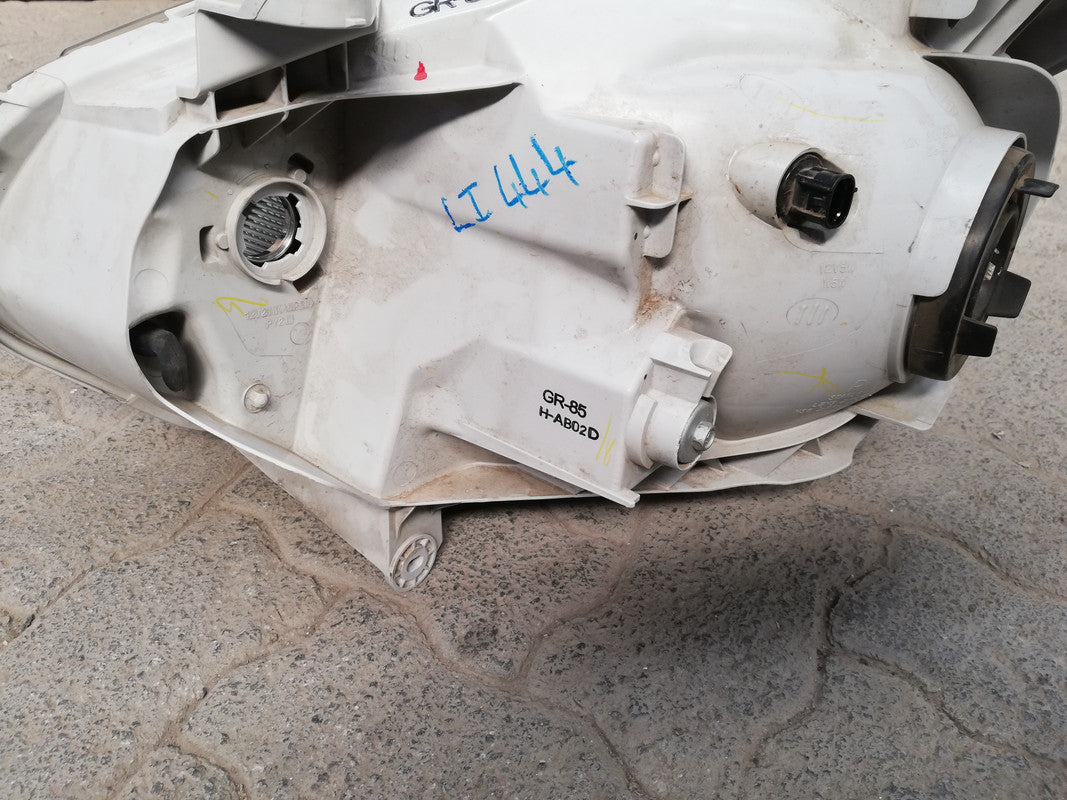Isuzu D-Max 2021, 250 HD Right Headlight