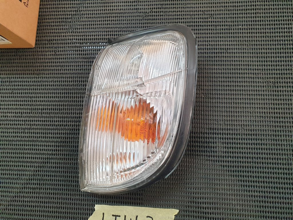 Nissan Aftermarket Hardbody Left Front Outer Lamp
