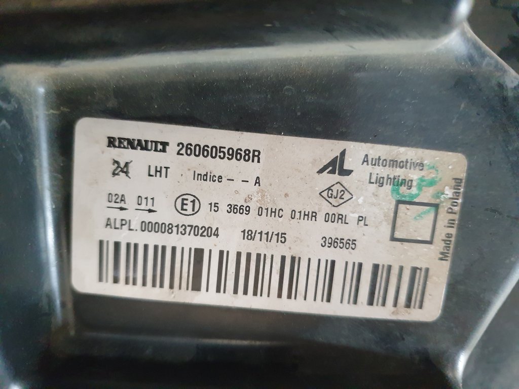 Renault Duster Left Headlight