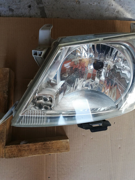 Toyota Hilux D4D Left Headlight