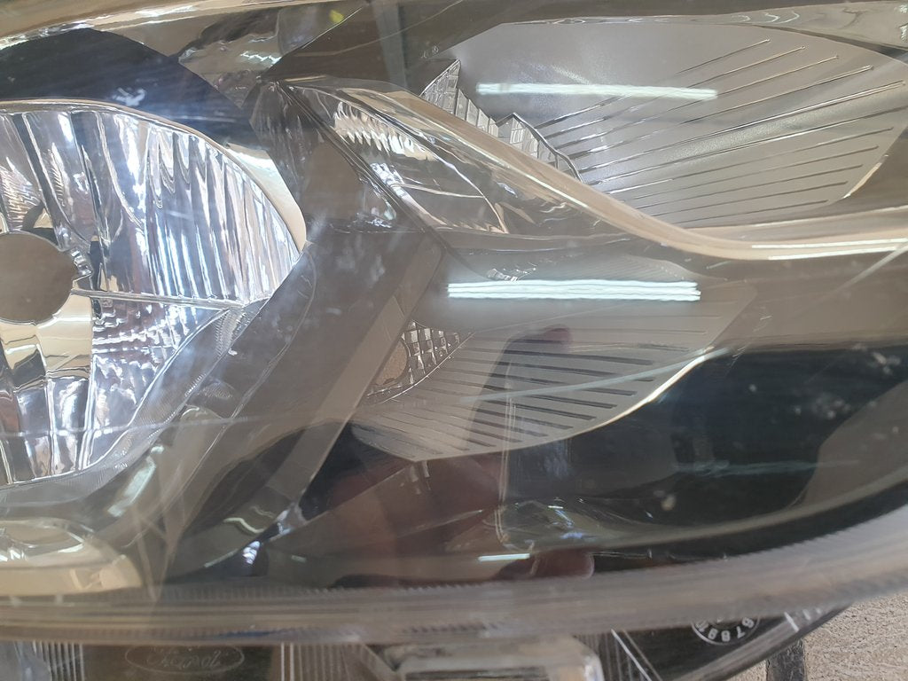 Ford Figo Right Headlight