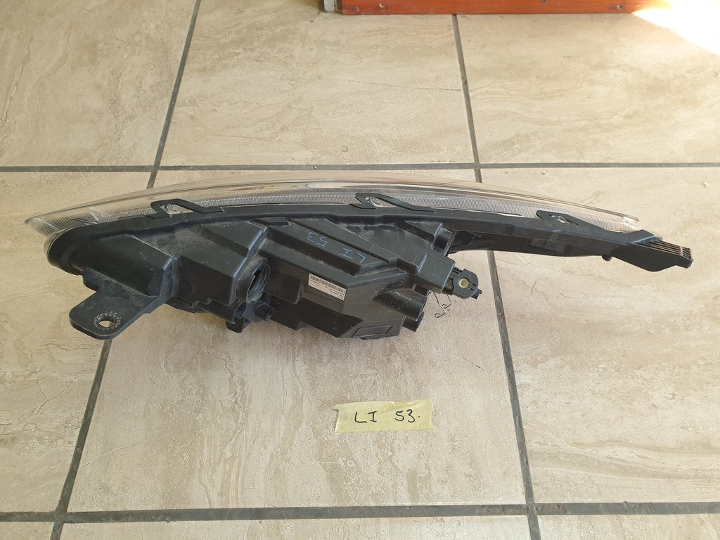 Ford Figo Right Headlight