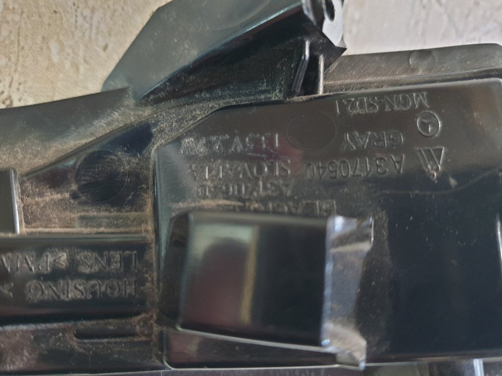 Mercedes-Benz C-Class W205, S205, C205 Right Outer Mirror Indicator Light