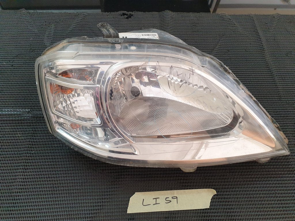 Nissan NP200 Right Headlight