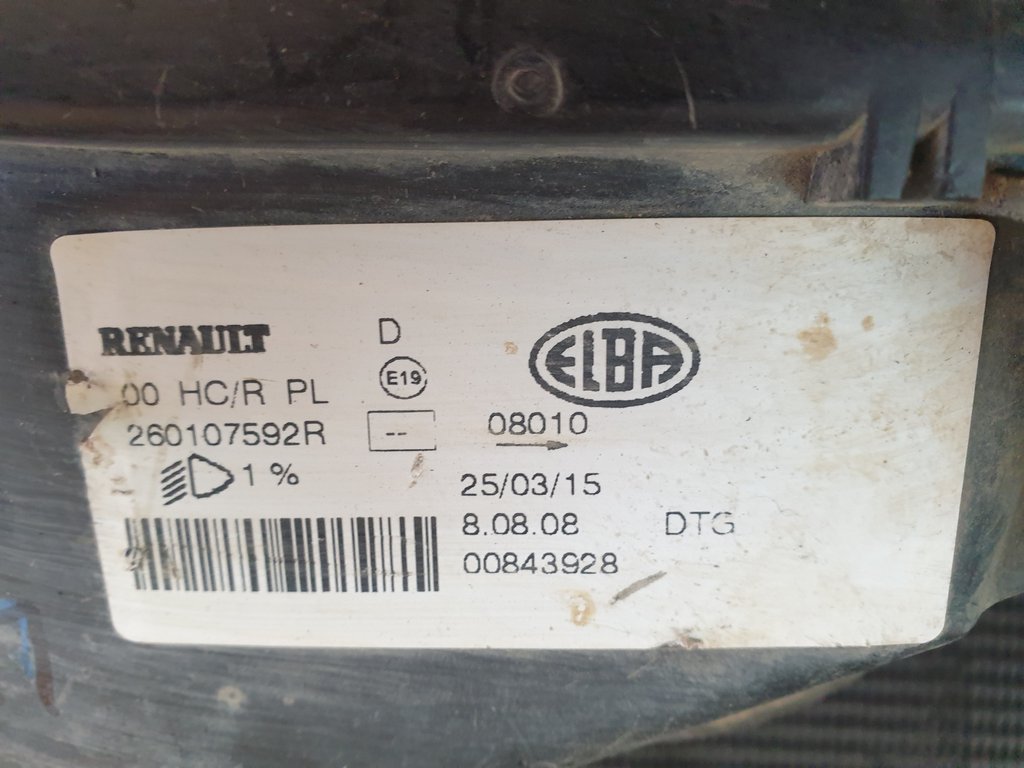Nissan NP200 Right Headlight