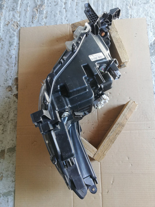 Toyota Hilux 2019, 2020, 2021 Right Headlight