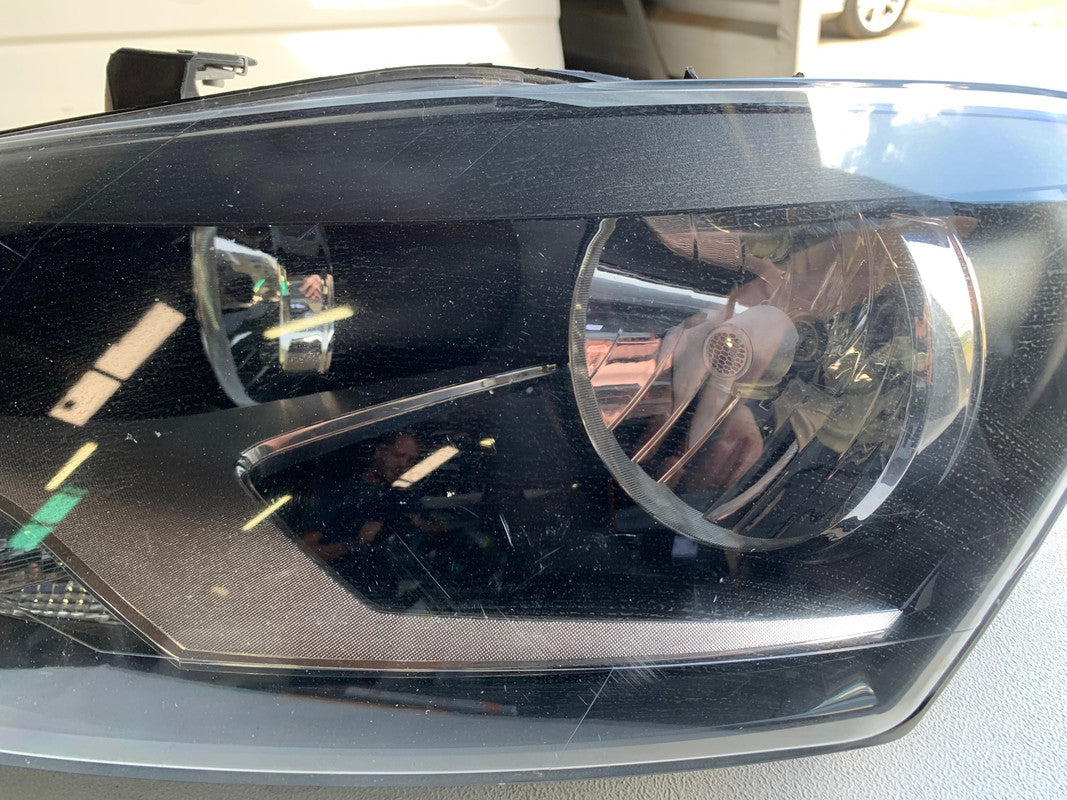 Volkswagen Polo Left Headlight